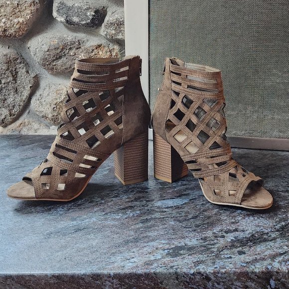 NWOT Charlotte Russe Brown Caged Peep Toe Block Heels Size 8 - Picture 8 of 15